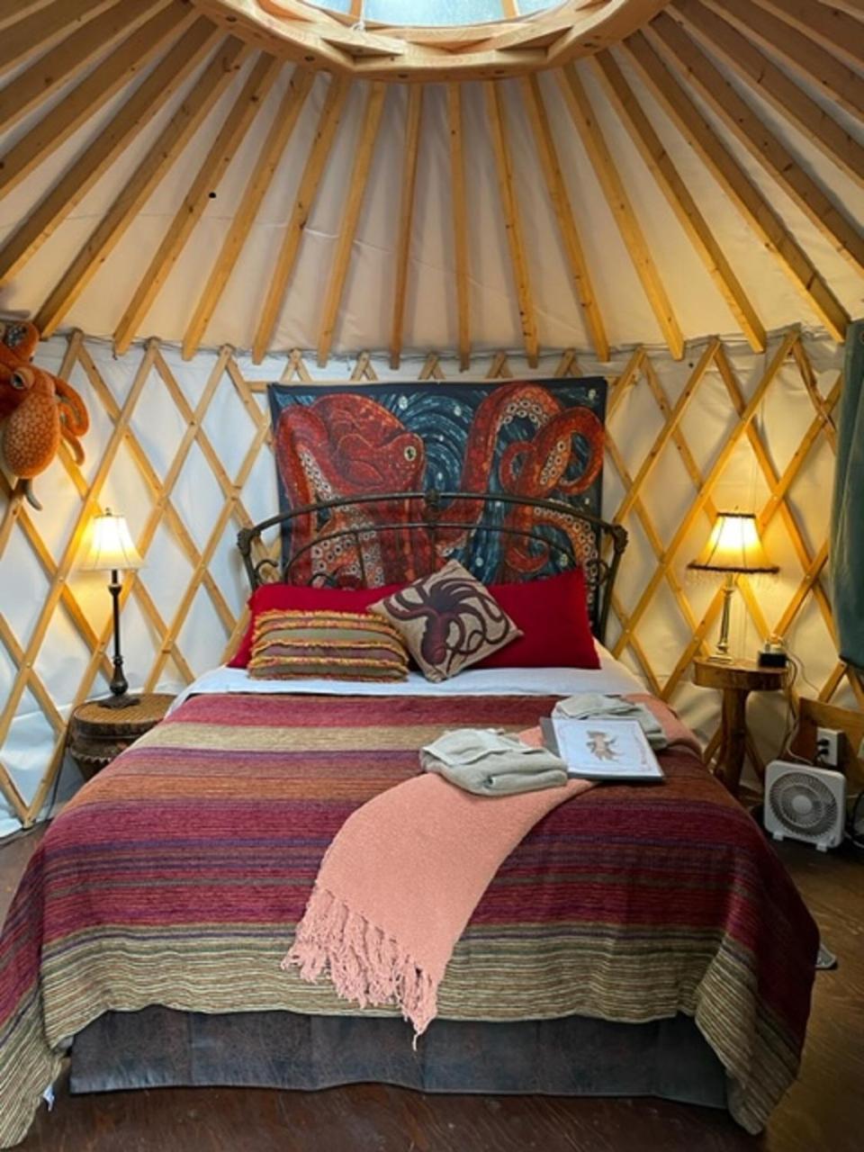 Nauti Otter Inn And Yurt Village Seward Chambre photo
