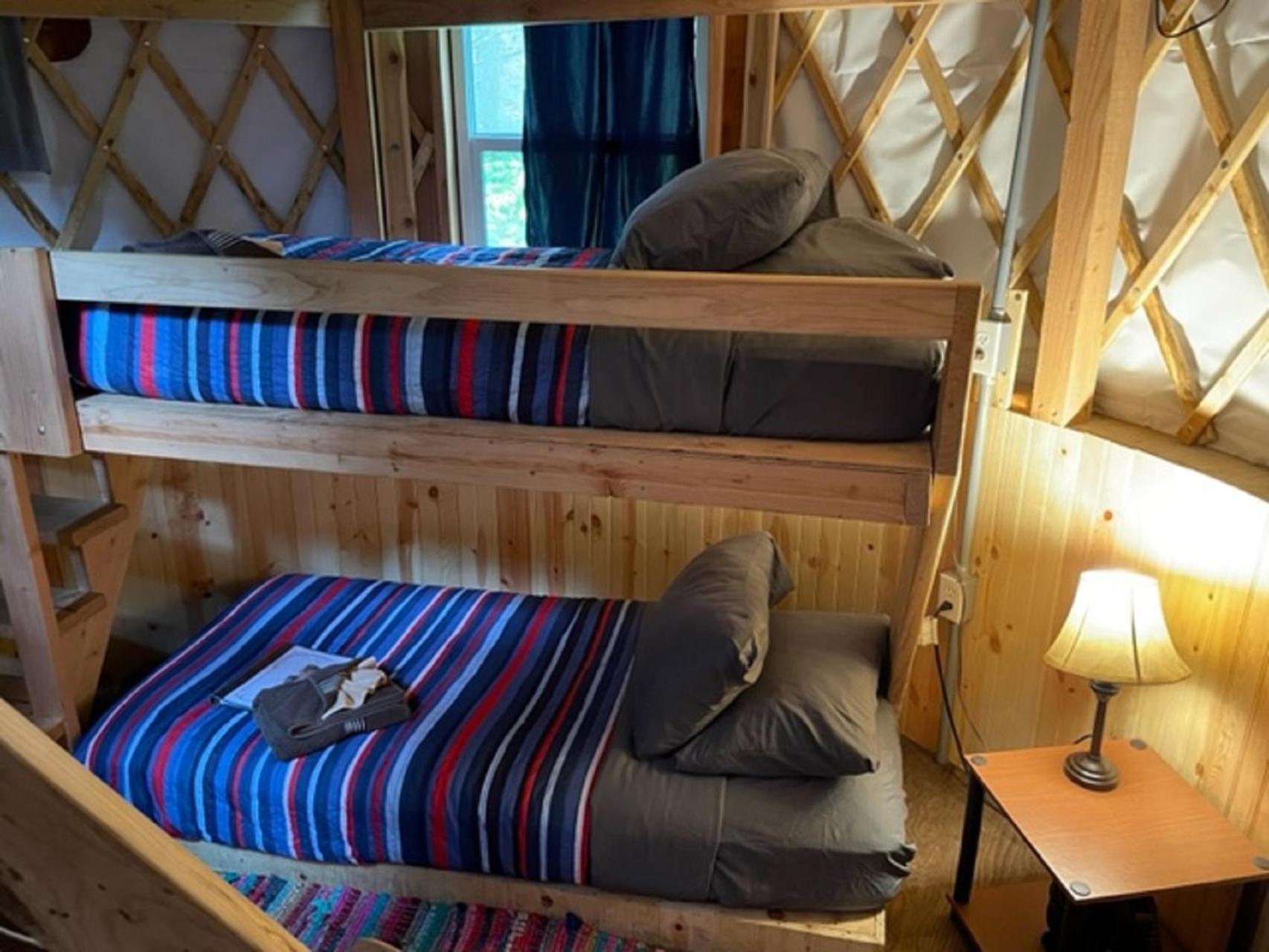 Nauti Otter Inn And Yurt Village Seward Chambre photo