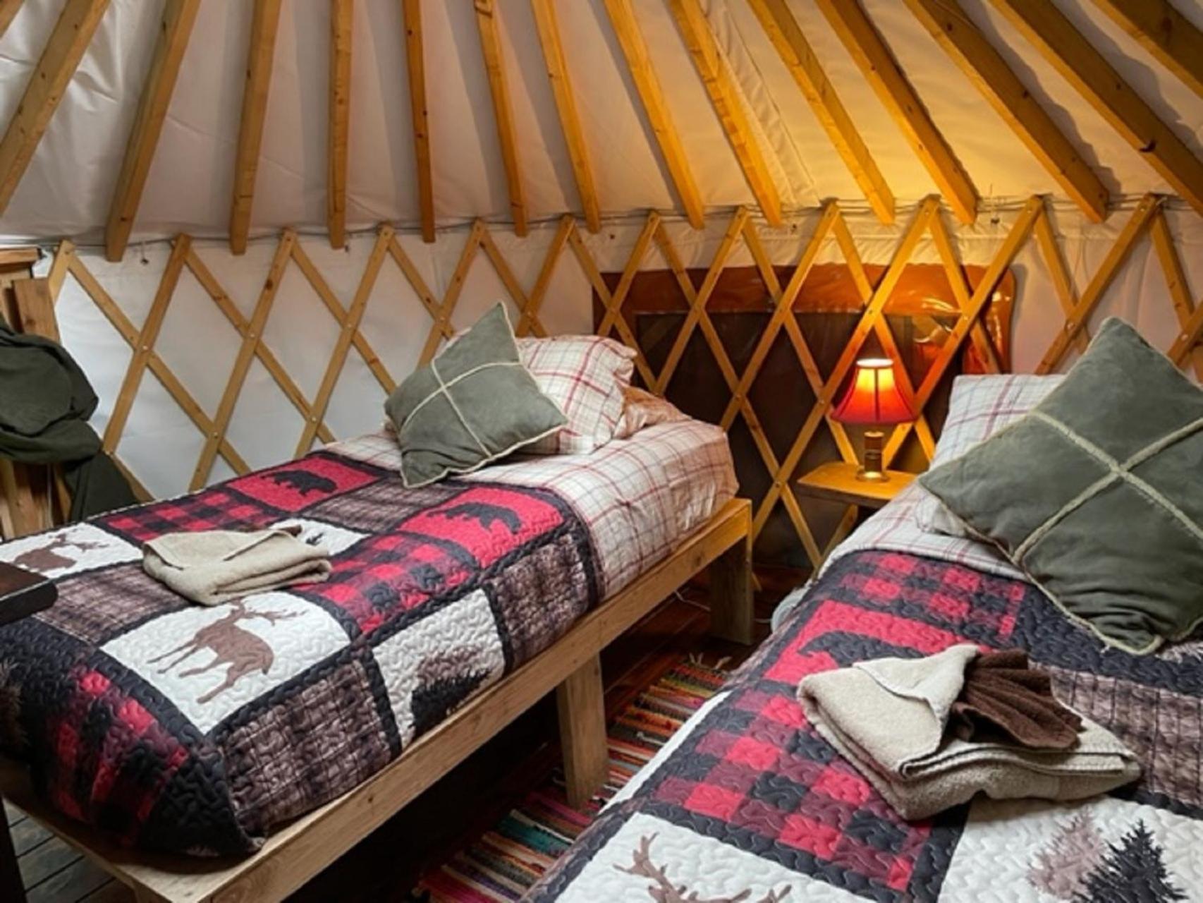 Nauti Otter Inn And Yurt Village Seward Chambre photo