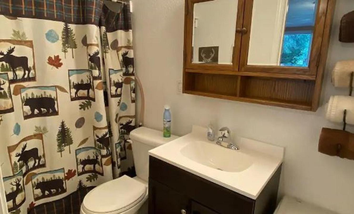 Nauti Otter Inn And Yurt Village Seward Chambre photo