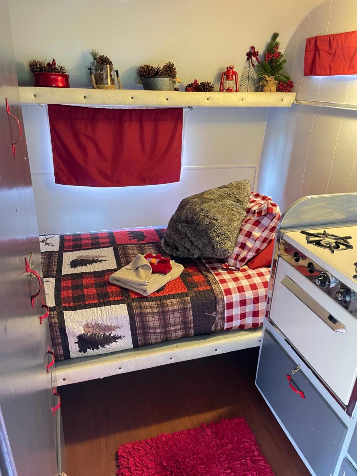 Nauti Otter Inn And Yurt Village Seward Chambre photo